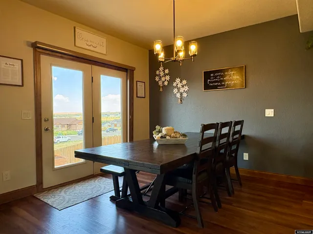 $615,000 | 981 Meadowlark Drive, Douglas, WY 82633