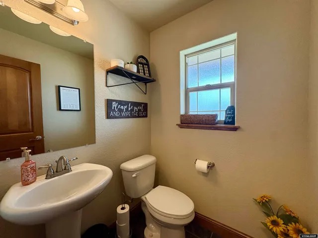 $615,000 | 981 Meadowlark Drive, Douglas, WY 82633