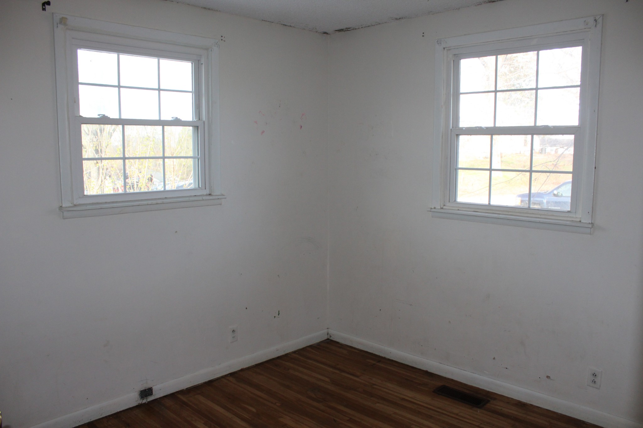 705 Perry Drive Springfield, TN 37172 - Photo 9 of 17 Gallery Image 9