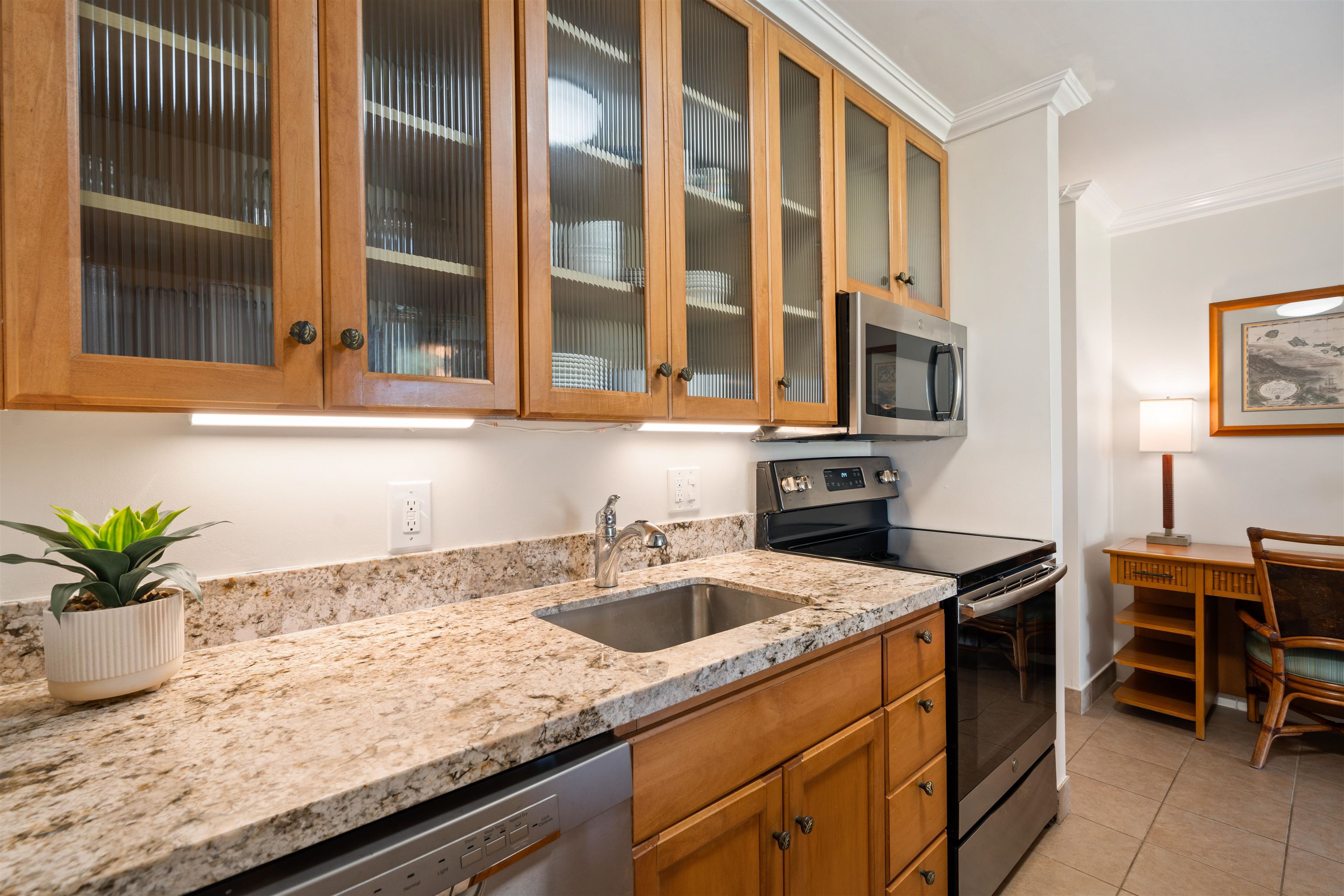 5315 Lower Honoapiilani Road, Unit H165 Lahaina, HI 96761 - Photo 16 of 43