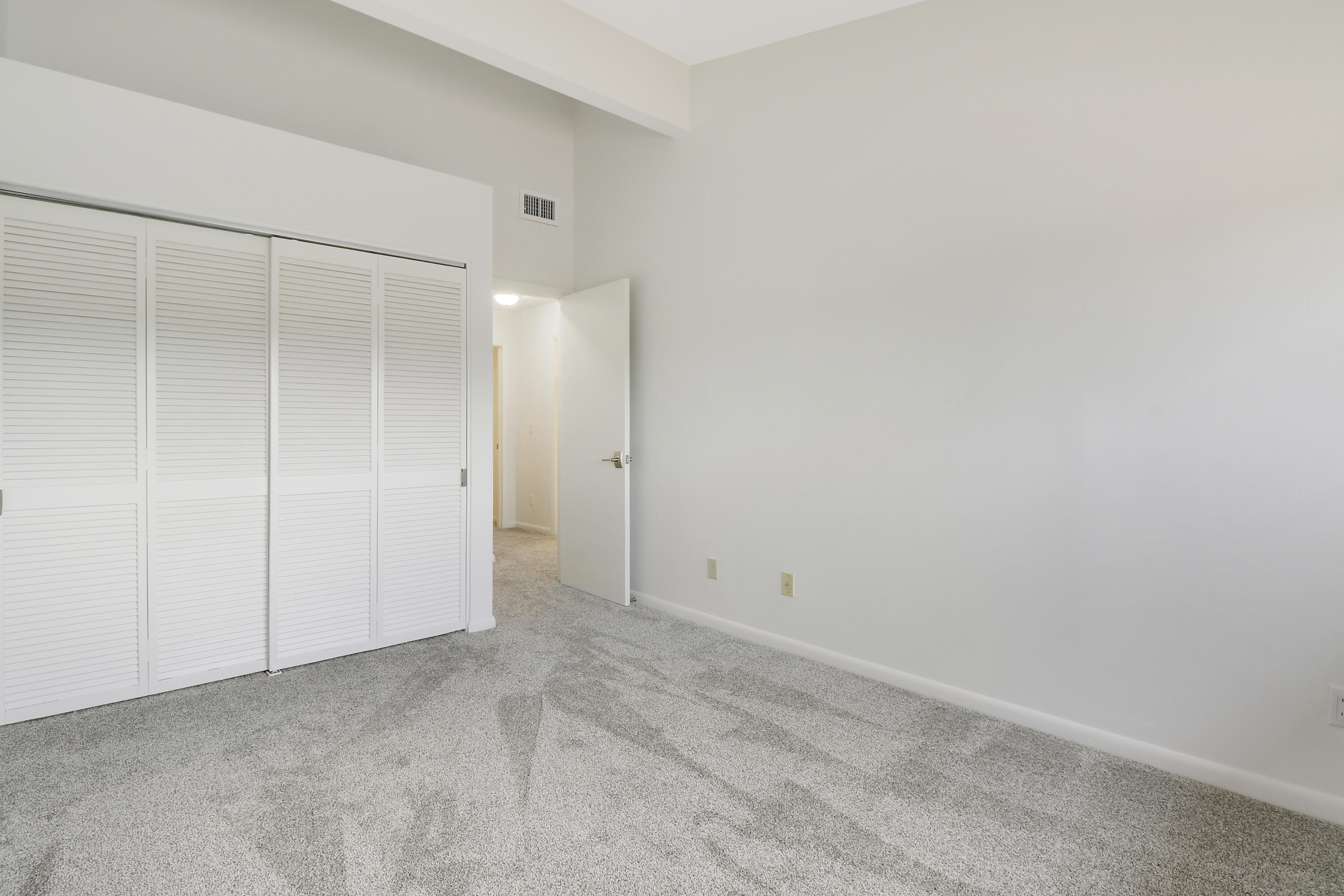372 Maplecrest Circle Jupiter, FL 33458 - Photo 30 of 42 House1-31