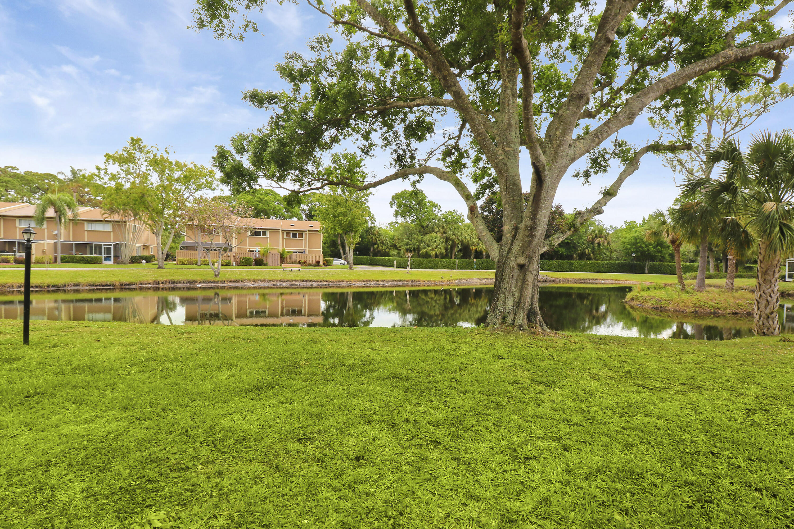 372 Maplecrest Circle Jupiter, FL 33458 - Photo 6 of 42 House1-7