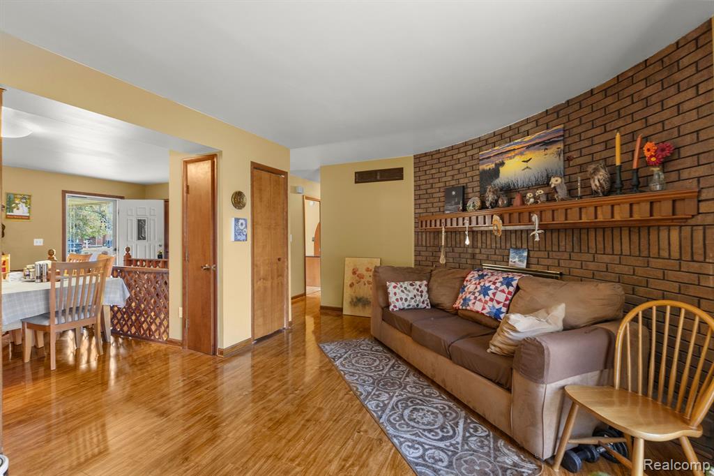 8466 Allen Road Allen Park, MI 48101 - Photo 19 of 50