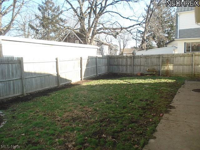 18215 Cornwall Road Cleveland, OH 44119 - Photo 15 of 25 Gallery Image 15