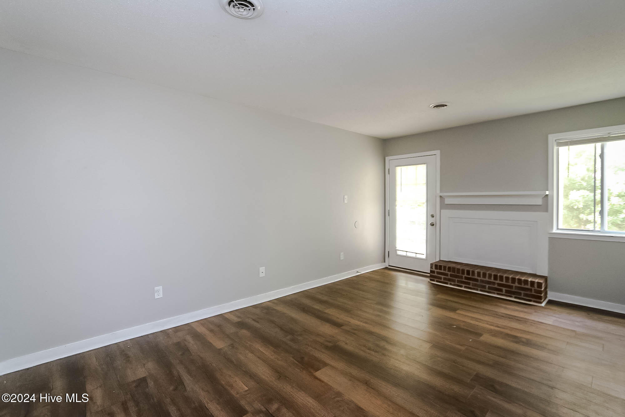 201 Shipman Road, Unit A1 Havelock, NC 28532 - Photo 2 of 10 IMG_4232