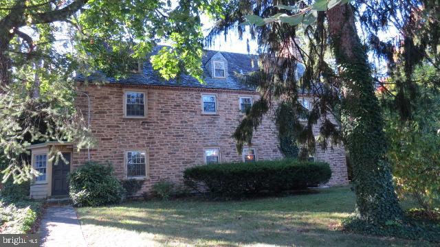 600 Country Club Road York, PA 17403 - Photo 3 of 42 Gallery Image 3
