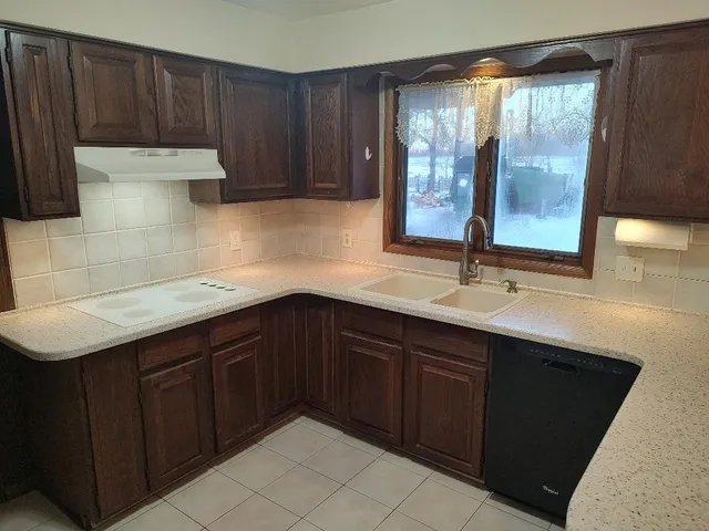 $599,999 | 16565 14 Mile Road, Battle Creek, MI 49014