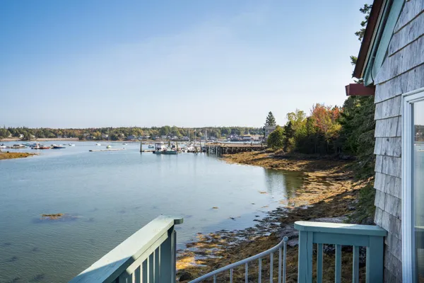 $2,250,000 | 17 Bayberry Lane, Tremont, ME 04612