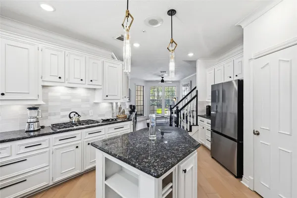 $4,900 | 6787 Monarda Court, Houston, TX 77069