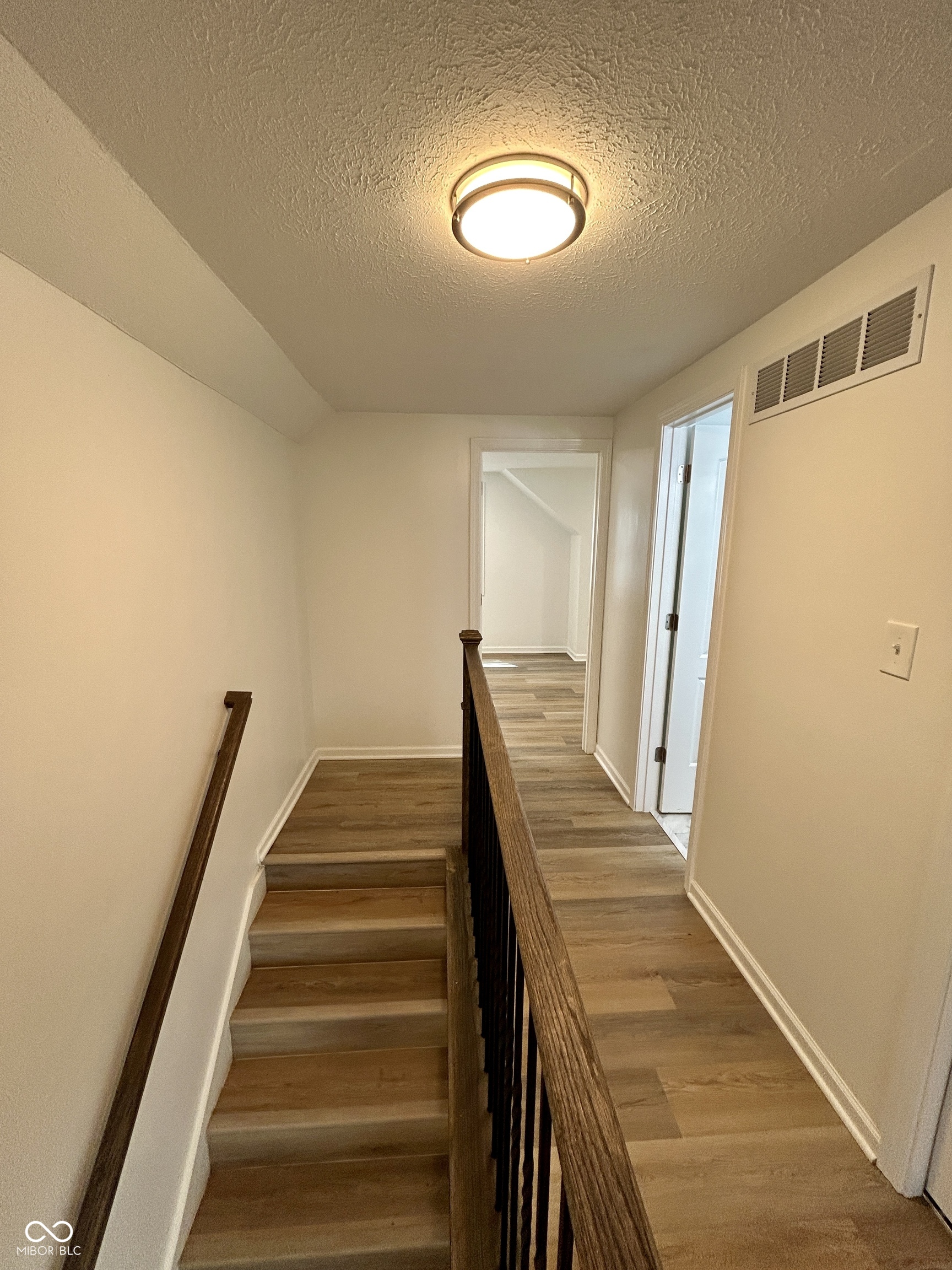 1286 Stonegate Road Greenwood, IN 46142 - Photo 14 of 27