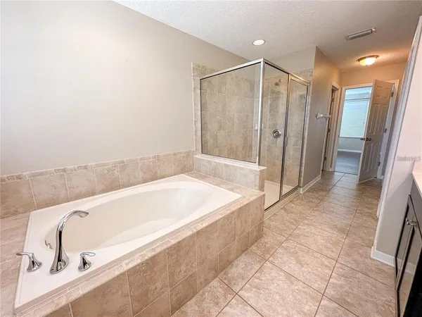 $2,700 | 8979 39th St Circle East, Parrish, FL 34219