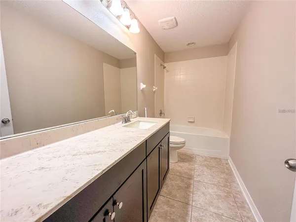 $2,700 | 8979 39th St Circle East, Parrish, FL 34219