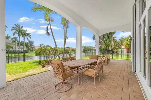 $1,999,999 | 3250 West Stonebrook Circle, Davie, FL 33330