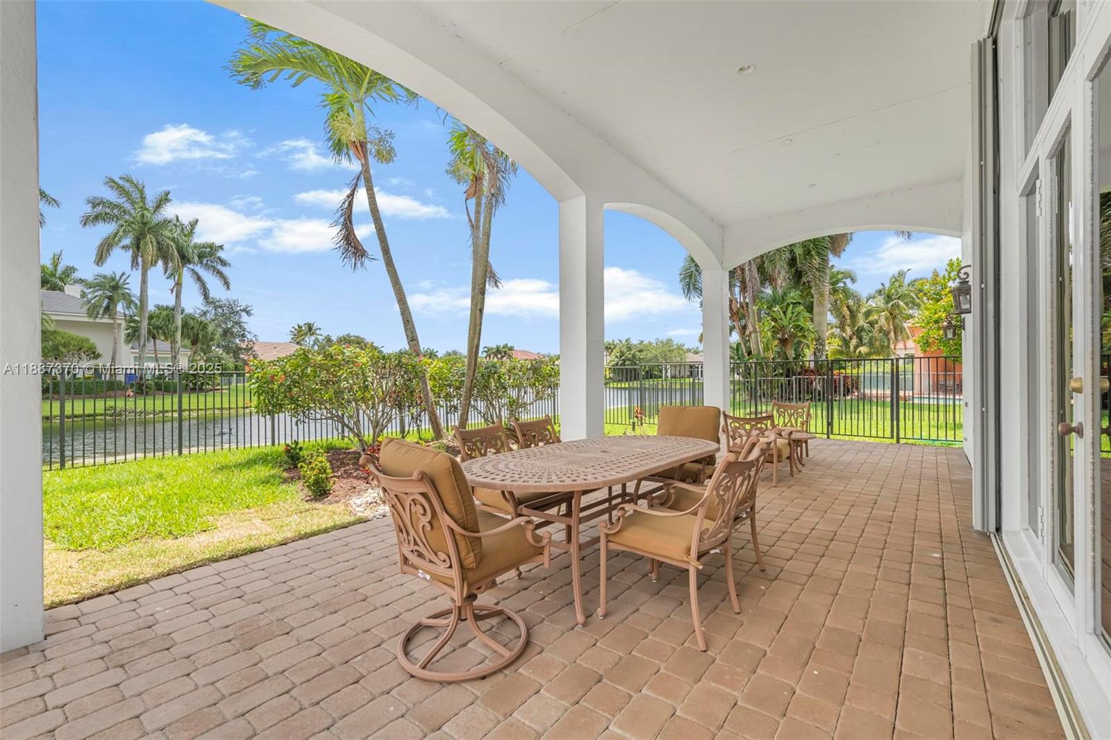 3250 West Stonebrook Circle Davie, FL 33330 - Photo 51 of 73