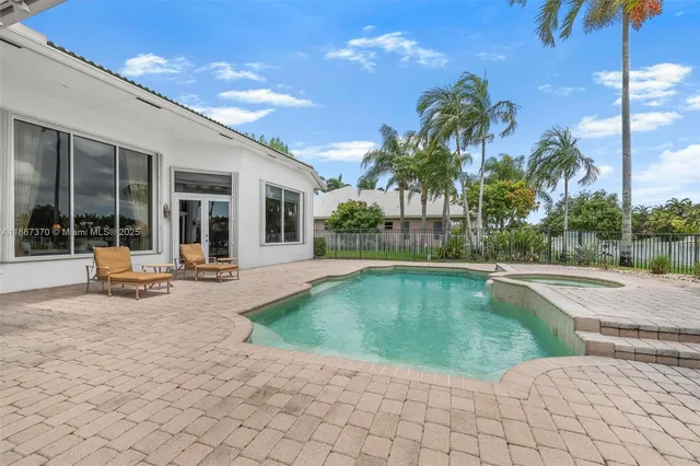 $1,999,999 | 3250 West Stonebrook Circle, Davie, FL 33330