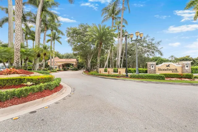 $1,999,999 | 3250 West Stonebrook Circle, Davie, FL 33330