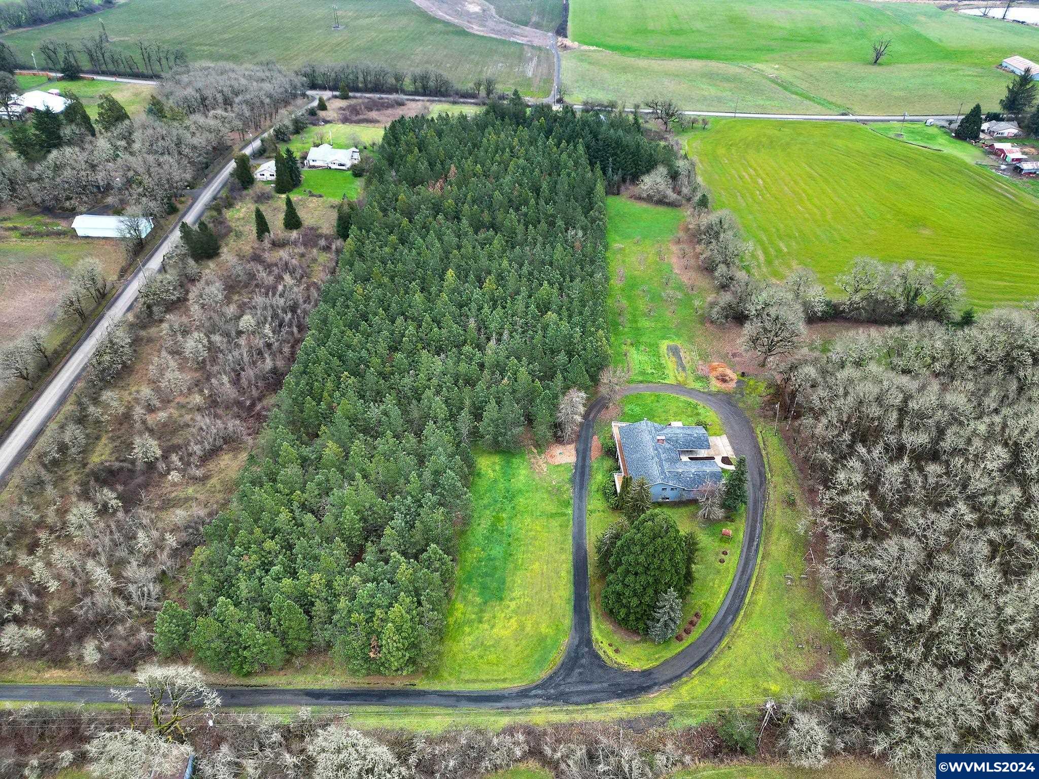 8700 Fruit Farm Road Independence, OR 97351 - Photo 4 of 42 Gallery Image 4