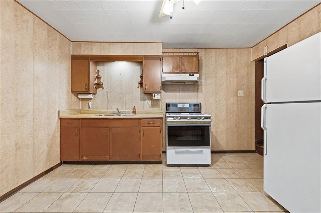 898 Geyer Road Pittsburgh, PA 15209 - Photo 19 of 36 Gallery Image 19