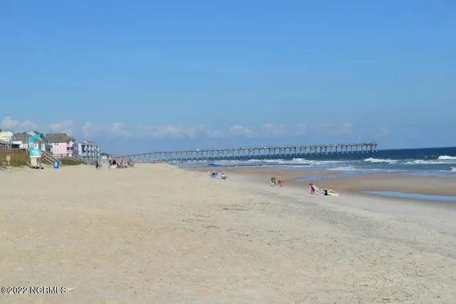 $1,600 | 1302 Canal Drive, Unit 2, Carolina Beach, NC 28428