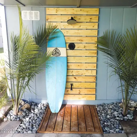 $1,600 | 1302 Canal Drive, Unit 2, Carolina Beach, NC 28428