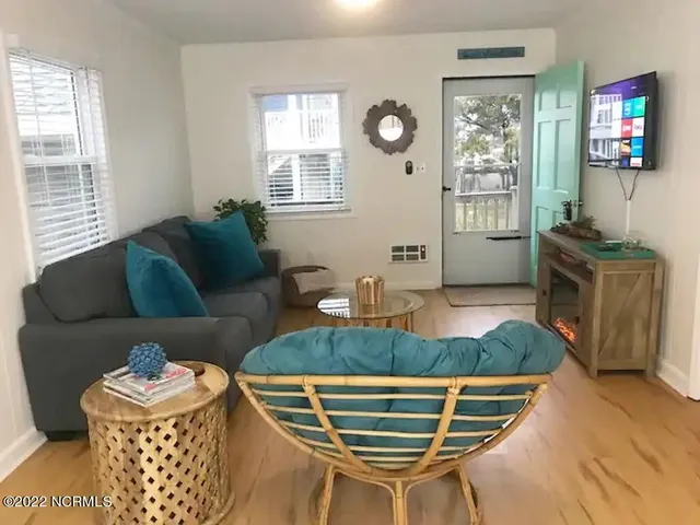 $1,600 | 1302 Canal Drive, Unit 2, Carolina Beach, NC 28428