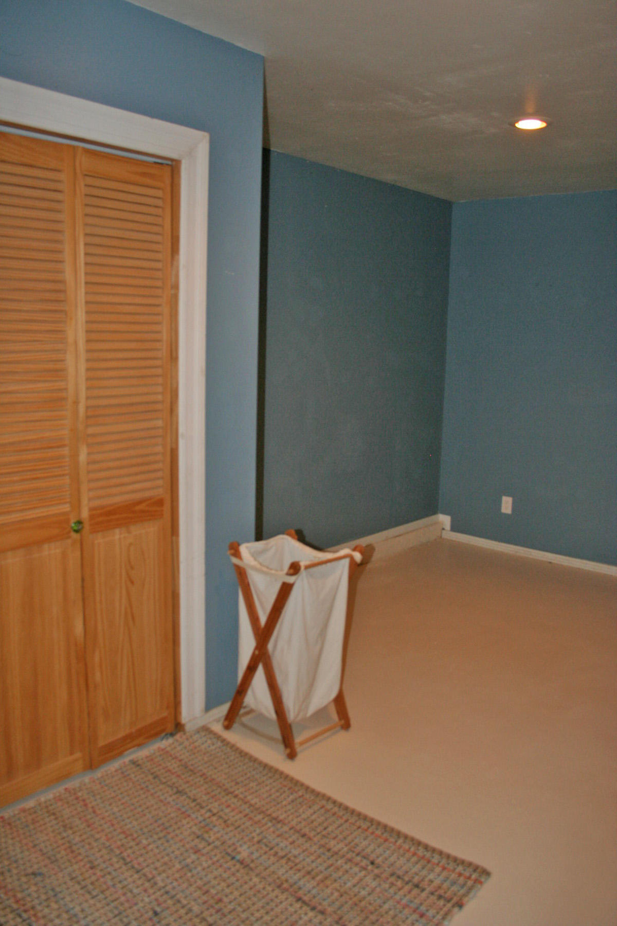 14722 Sandy Ridge Road Lake Elizabeth, CA 93532 - Photo 11 of 18 laundry