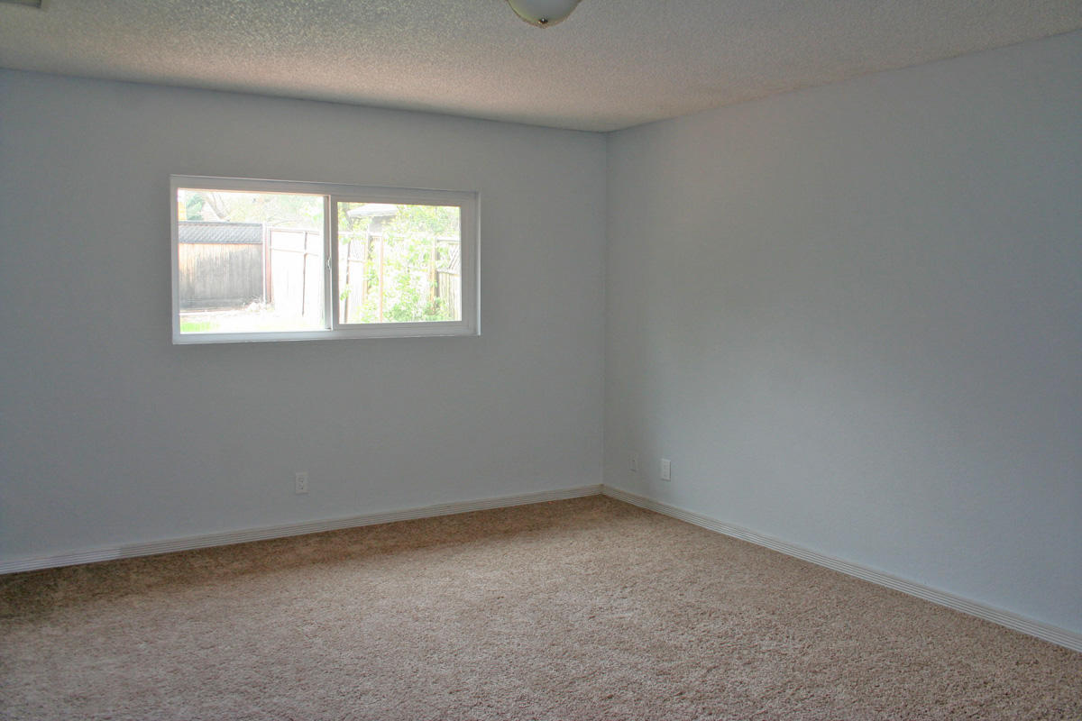 14722 Sandy Ridge Road Lake Elizabeth, CA 93532 - Photo 14 of 18 master bedrm