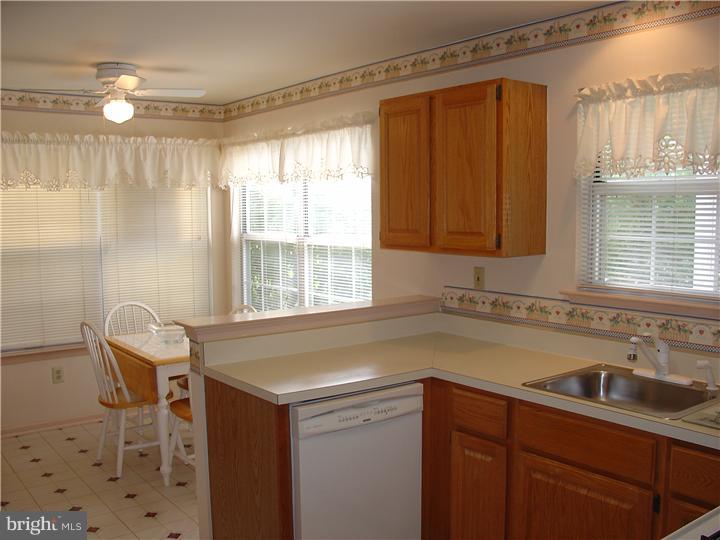 1901 Sterling Road, Unit 1 Yardley, PA 19067 - Photo 10 of 18 Kitchen