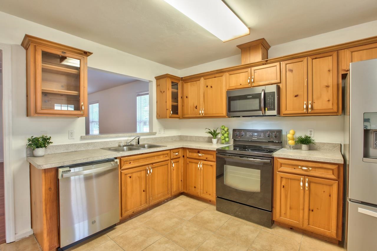 984 Balkin Road Tallahassee, FL 32305 - Photo 10 of 35 Gallery Image 10