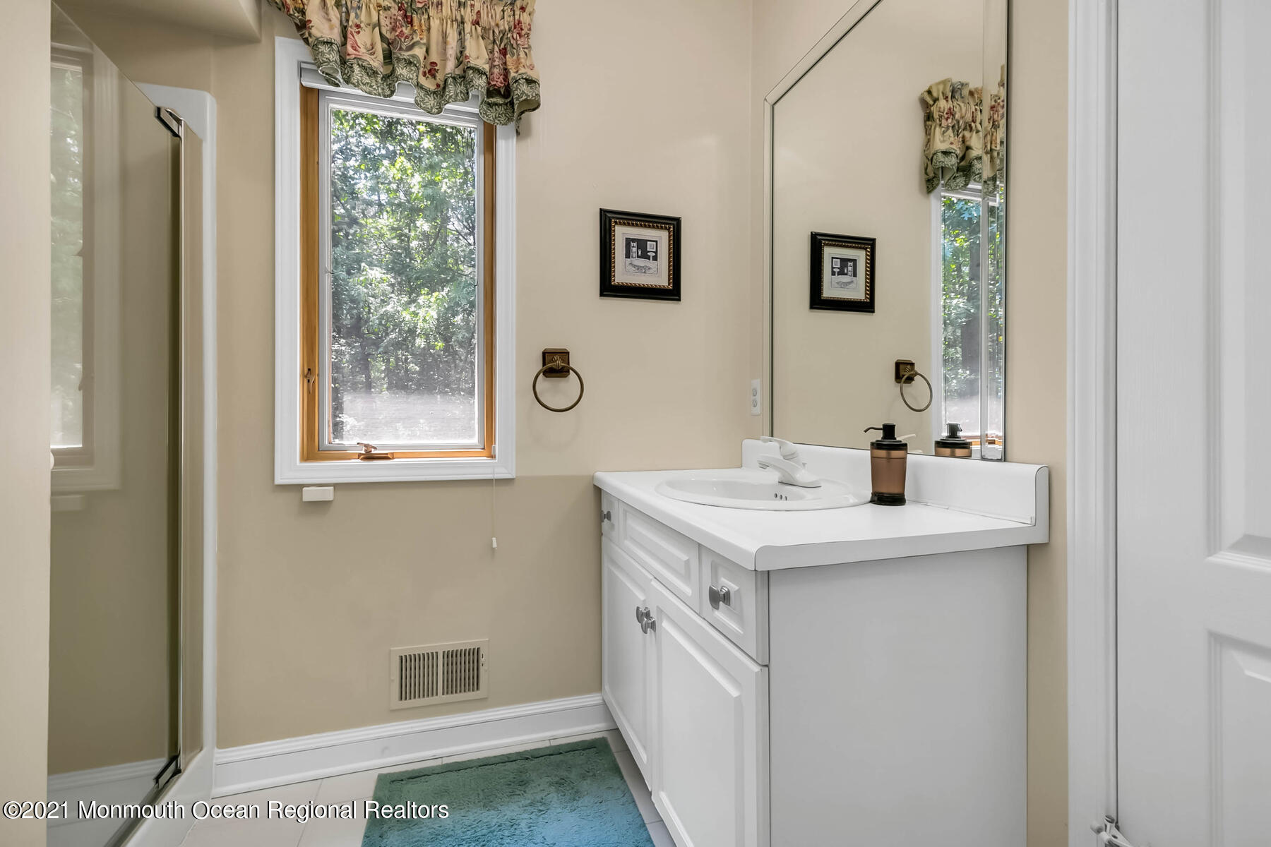 7 Koala Court Colts Neck, NJ 07722 - Photo 24 of 56 7 Koala Ct Colts Neck NJ 07722 USA-026-0