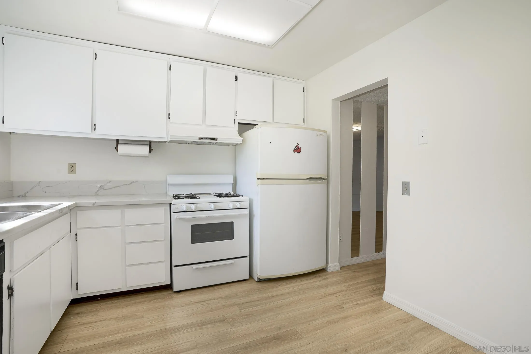 10331 Lindley Avenue, Unit 266 Porter Ranch, CA 91326 - Photo 9 of 30