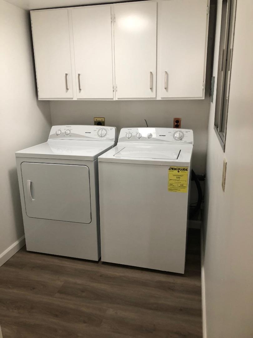 538 Maple Street San Mateo, CA 94402 - Photo 11 of 11 a utility room with dryer and washer