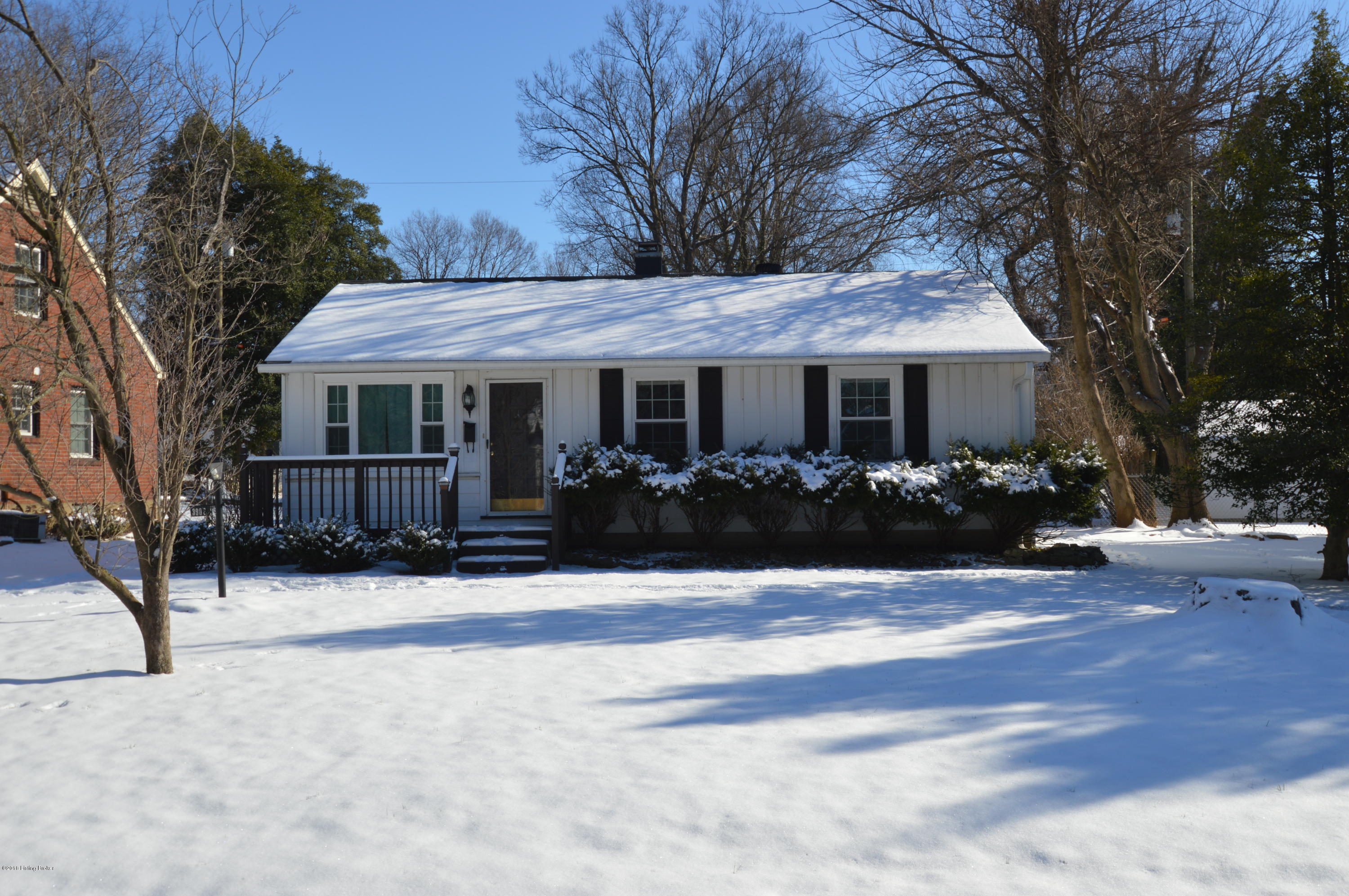 3902 Alton Road Louisville, KY 40207 - Photo 1 of 29 DSC_0031