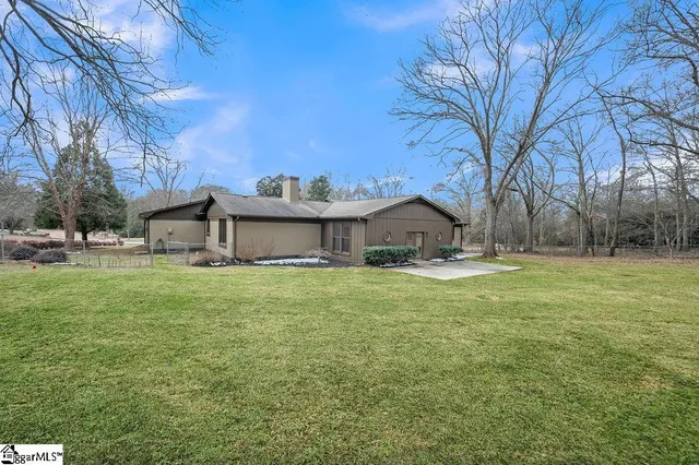 $625,000 | 311 Dunbarton Court, Spartanburg, SC 29307