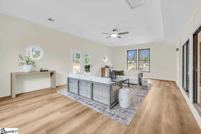 $625,000 | 311 Dunbarton Court, Spartanburg, SC 29307