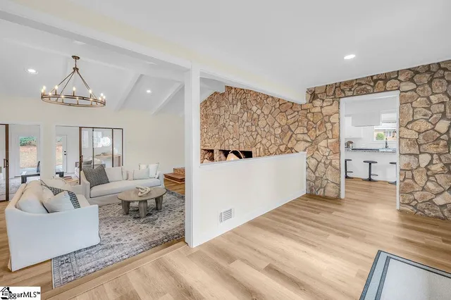 $625,000 | 311 Dunbarton Court, Spartanburg, SC 29307