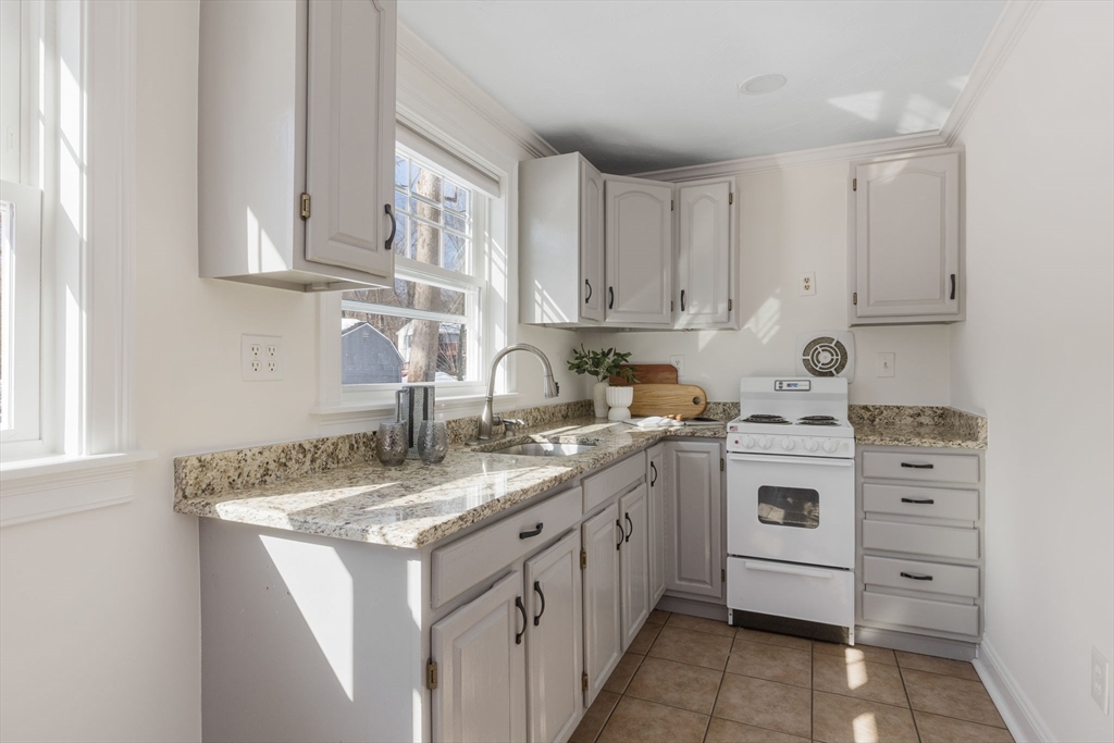 20 Vine Street Ashland, MA 01721 - Photo 17 of 35