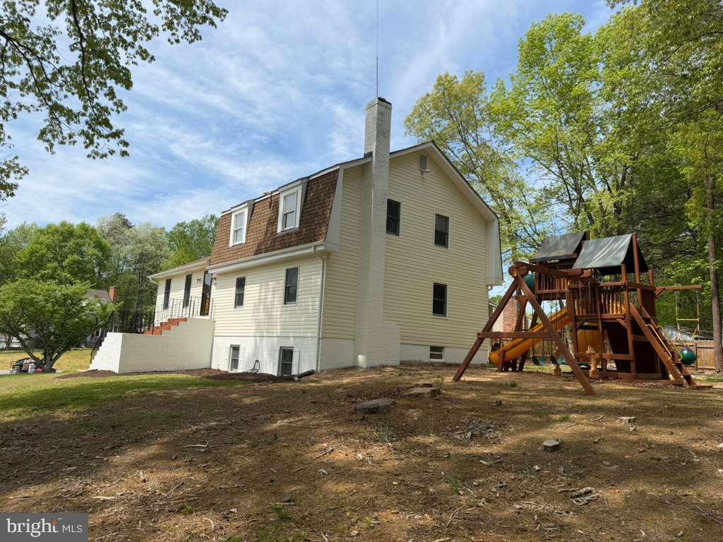127 Oaklawn Road Stafford, VA 22554 - Photo 3 of 54 a view of a house with a yard