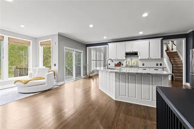$749,900 | 14706 Mohawk Circle, Leawood, KS 66224