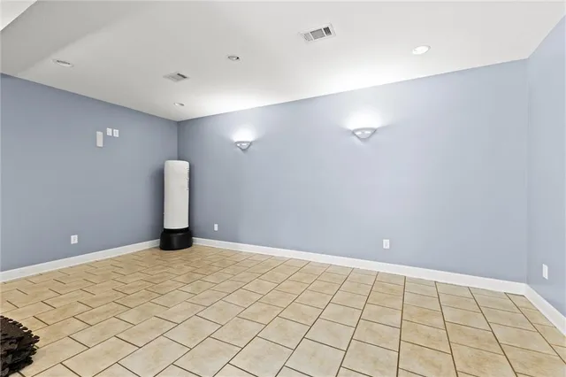 $749,900 | 14706 Mohawk Circle, Leawood, KS 66224