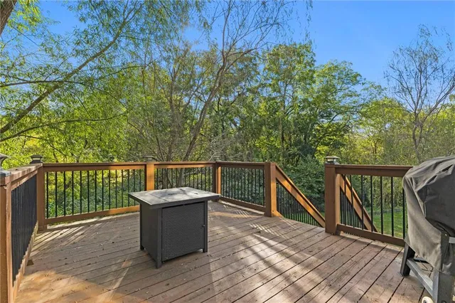 $749,900 | 14706 Mohawk Circle, Leawood, KS 66224