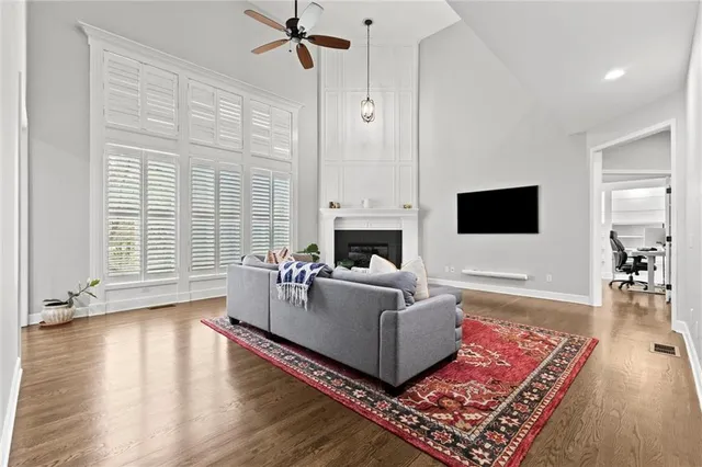 $749,900 | 14706 Mohawk Circle, Leawood, KS 66224