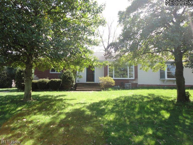 698 Shook Road Akron, OH 44319 - Photo 2 of 12