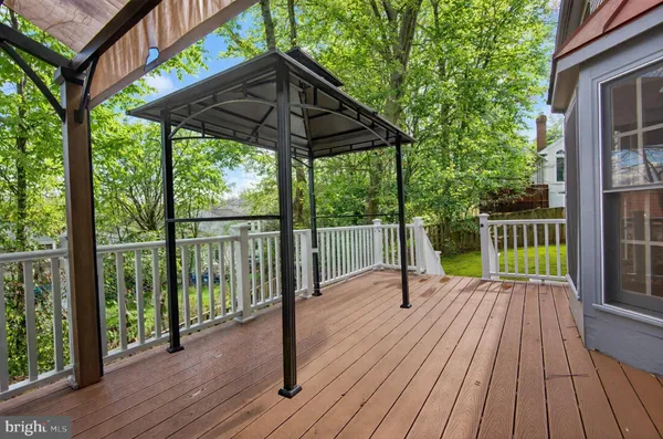 $1,150,000 | 8301 Kings Ridge Court, Springfield, VA 22153