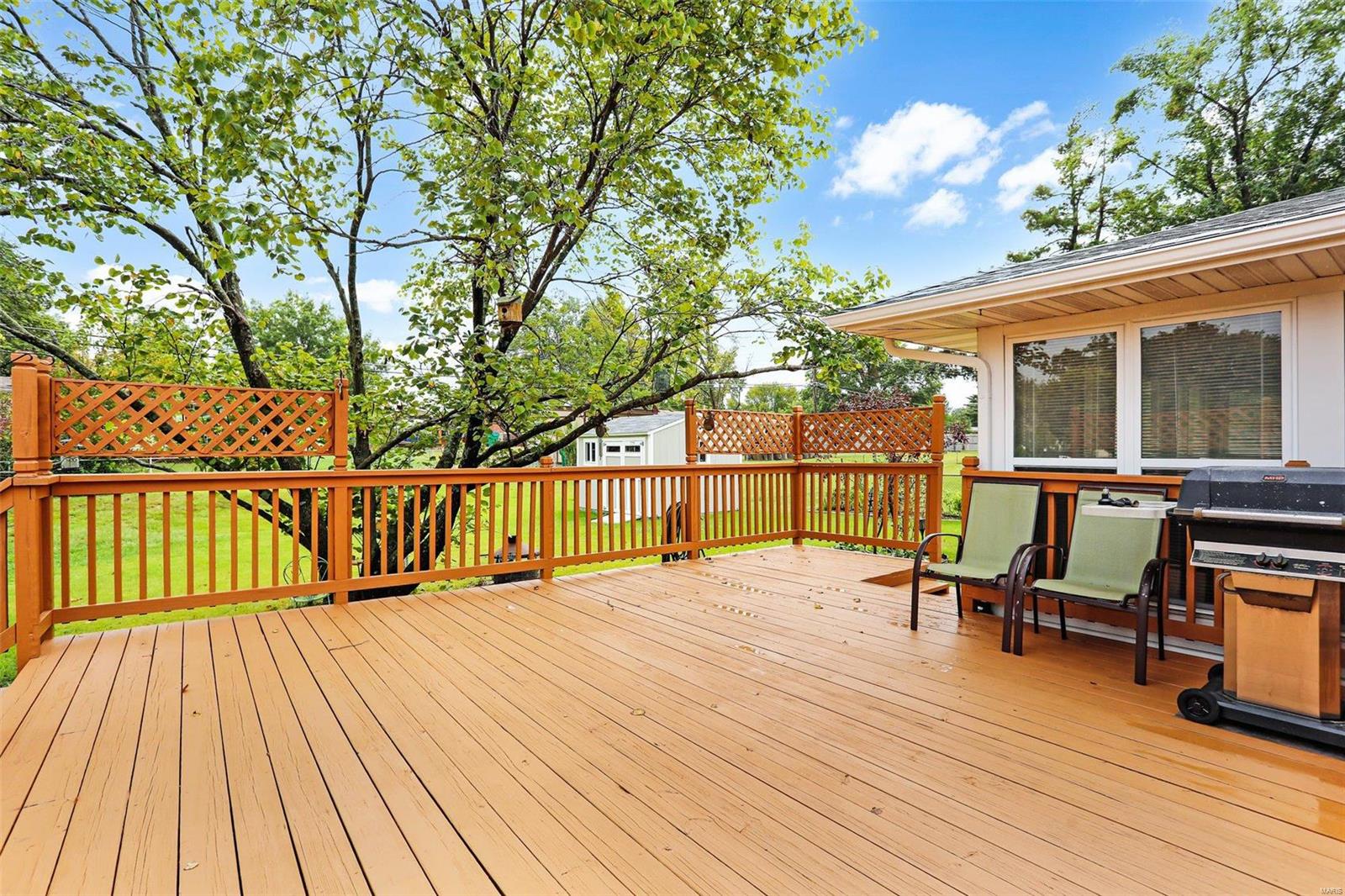 9330 Buxton Drive St. Louis, MO 63126 - Photo 23 of 27