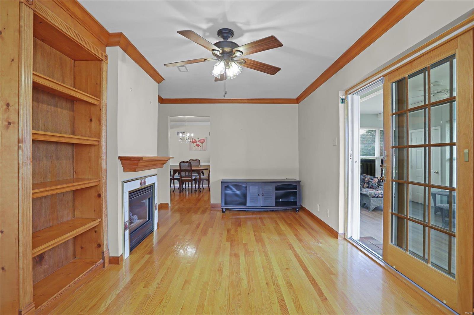 9330 Buxton Drive St. Louis, MO 63126 - Photo 10 of 27