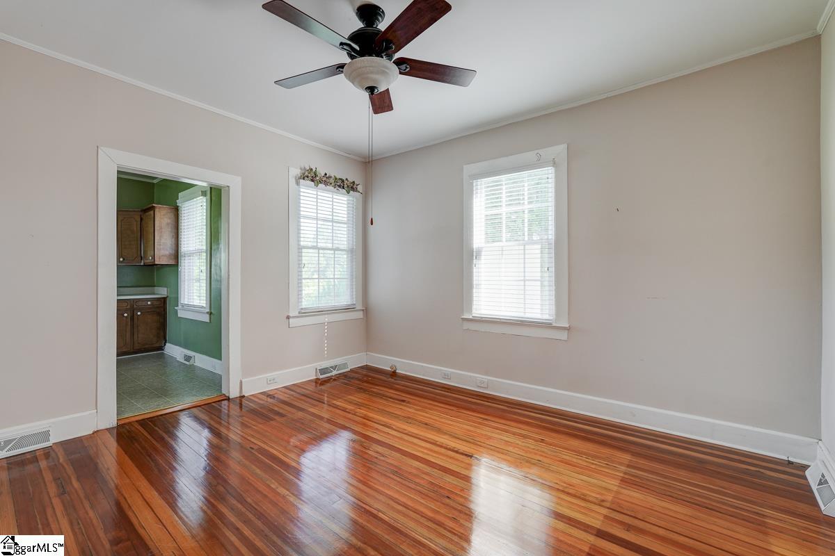 23 Lawrence Street Lyman, SC 29365 - Photo 4 of 12 Gallery Image 4