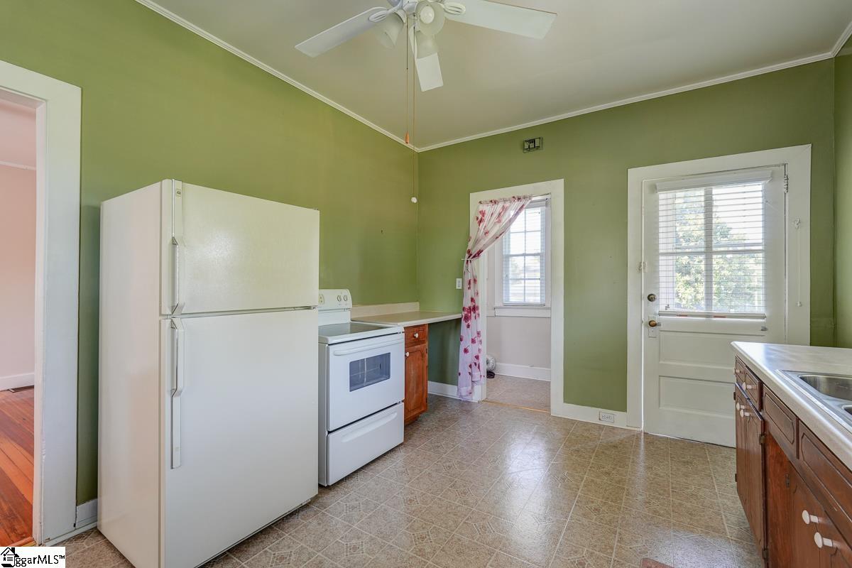 23 Lawrence Street Lyman, SC 29365 - Photo 6 of 12 Gallery Image 6
