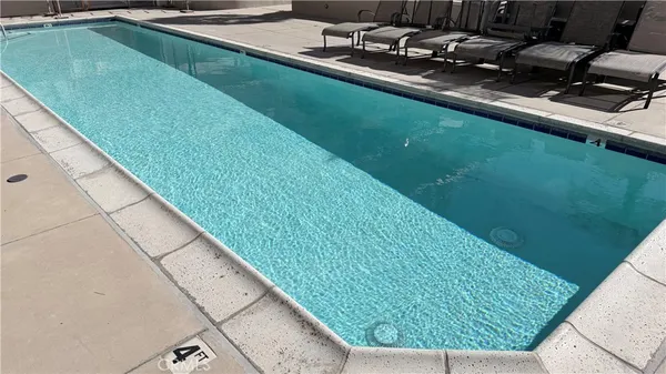 $1,149,000 | 1400 East Ocean Boulevard, Unit 1106, Long Beach, CA 90802