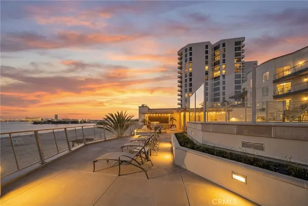 $1,149,000 | 1400 East Ocean Boulevard, Unit 1106, Long Beach, CA 90802